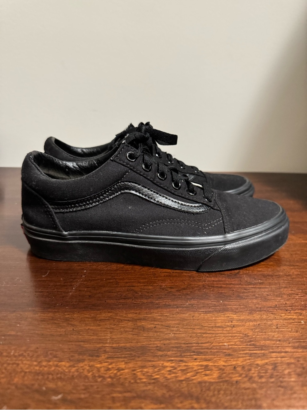 Vans Old Skool Sneakers - Black & Black
